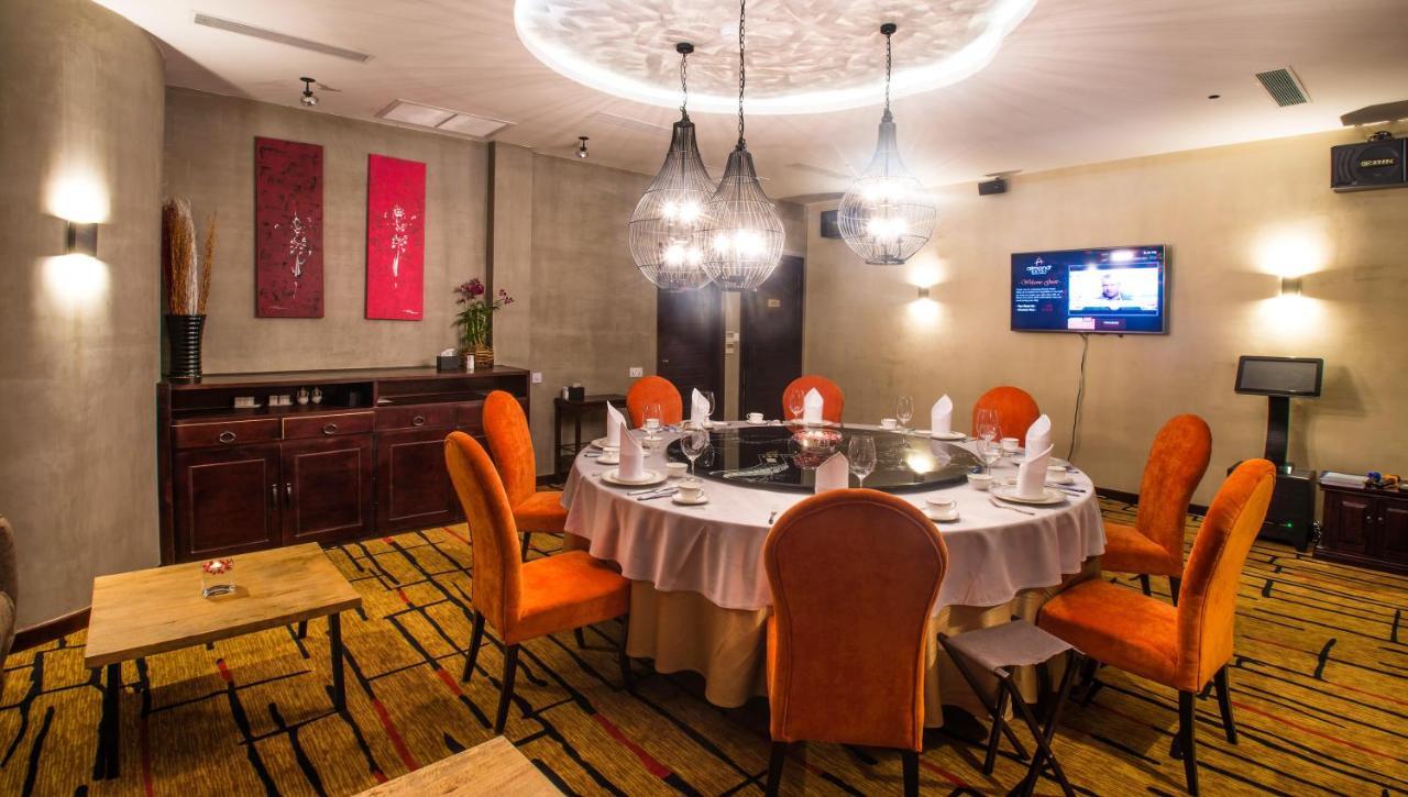Almond Hotel Bassac River Phnom Penh Exterior photo