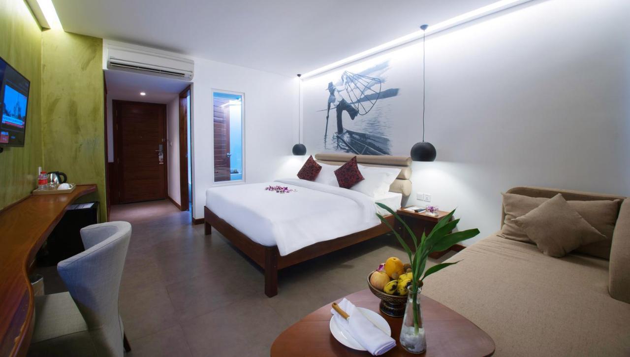 Almond Hotel Bassac River Phnom Penh Exterior photo