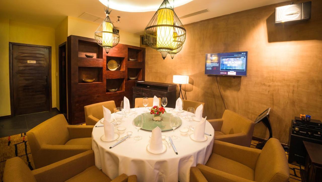 Almond Hotel Bassac River Phnom Penh Exterior photo