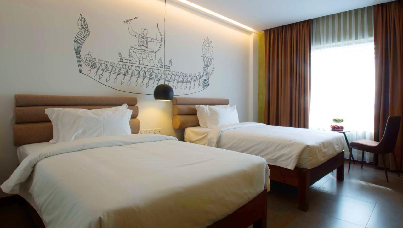 Almond Hotel Bassac River Phnom Penh Exterior photo