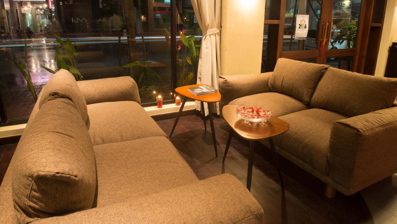 Almond Hotel Bassac River Phnom Penh Exterior photo